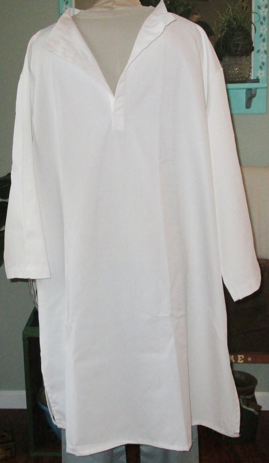 Artex Unisex Patient Gown 3/4 sleeve 42″ Length Size 2X White Reusable Quality