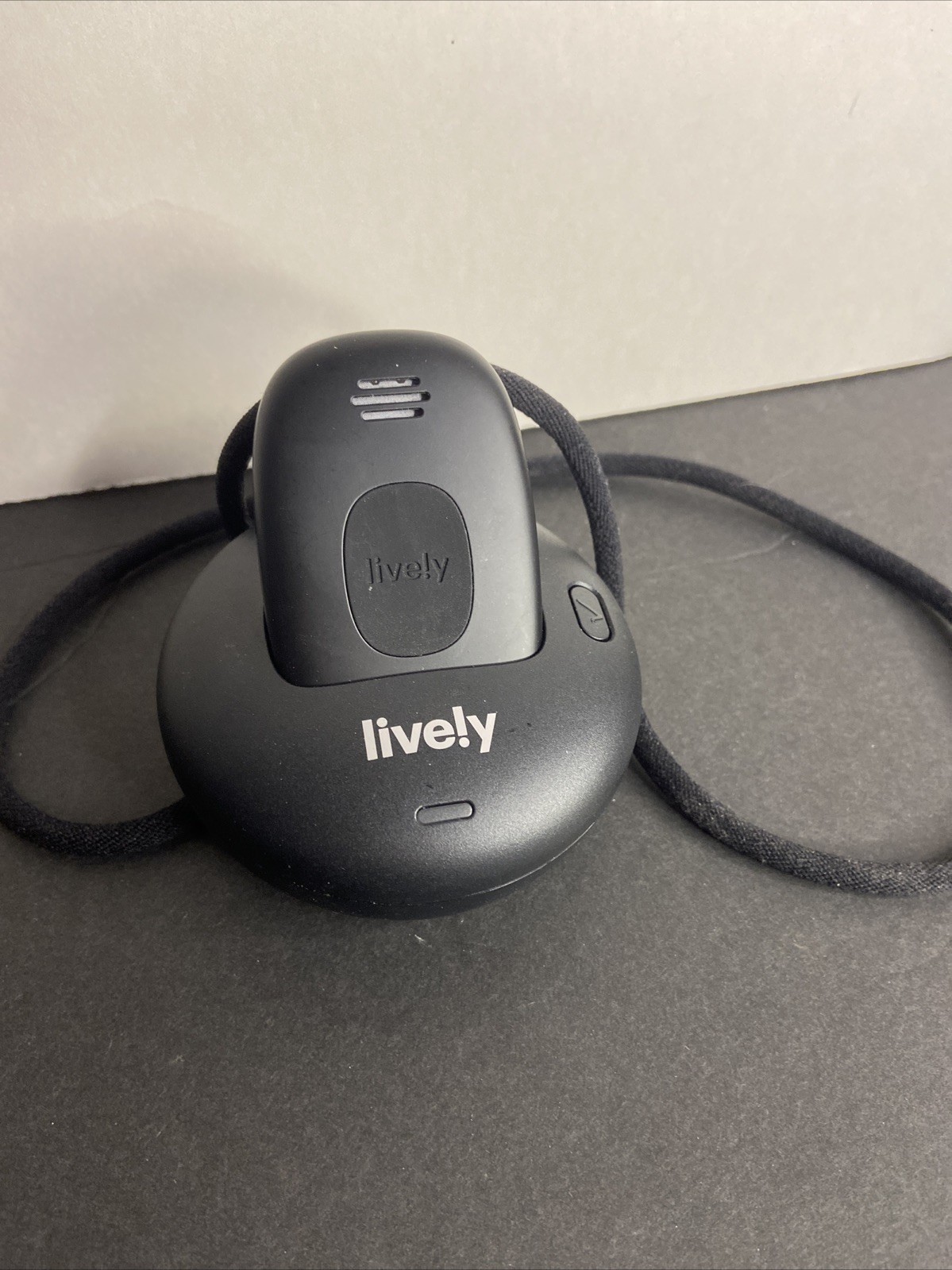 Lively Mobile2 All In One Medical Alert System No Charger Black Untested