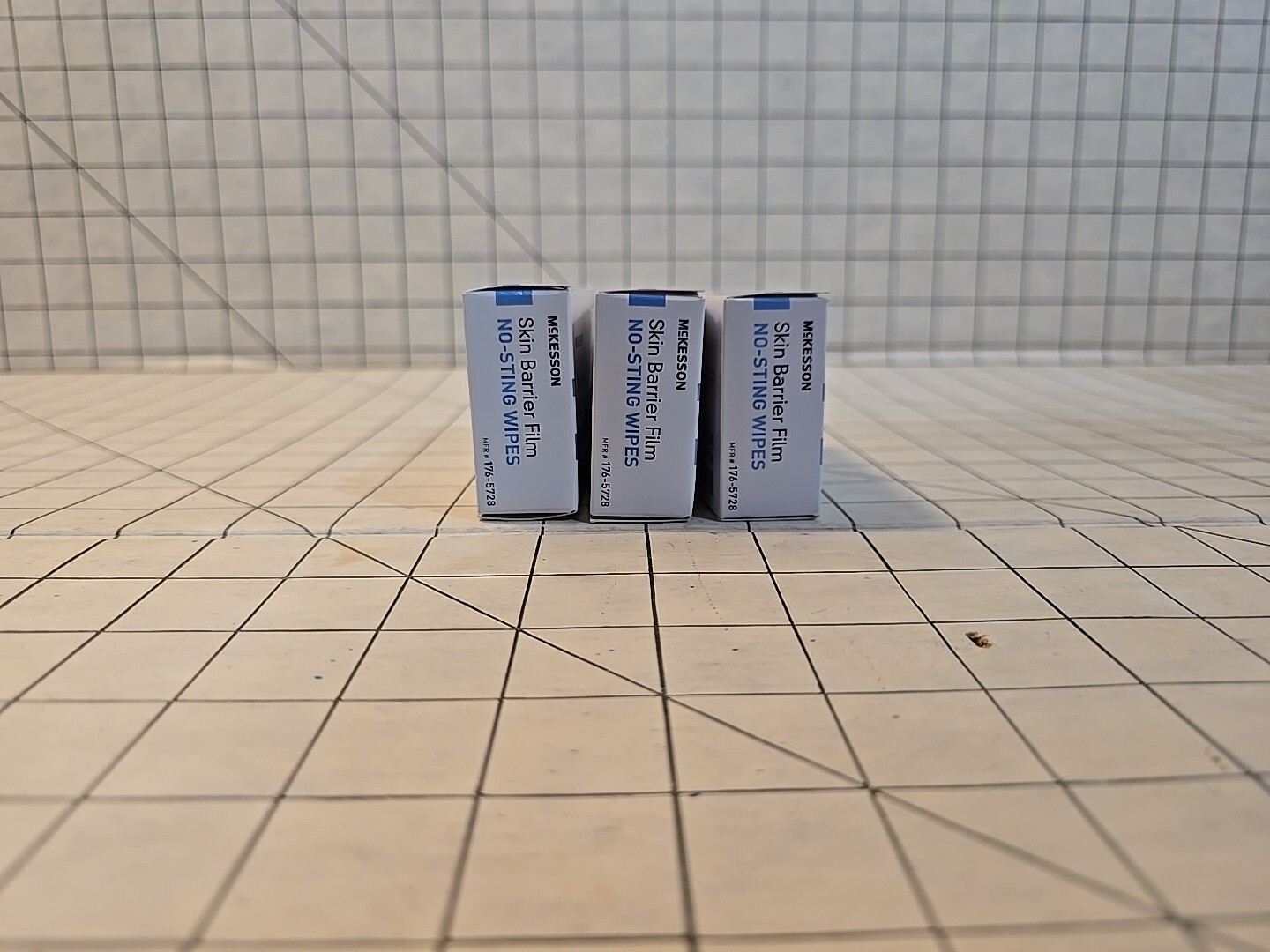 McKesson No Sting Skin Barrier Wipe 2-2/5 X 2-2/5. 176-5728. 3 boxes of 25 Ct