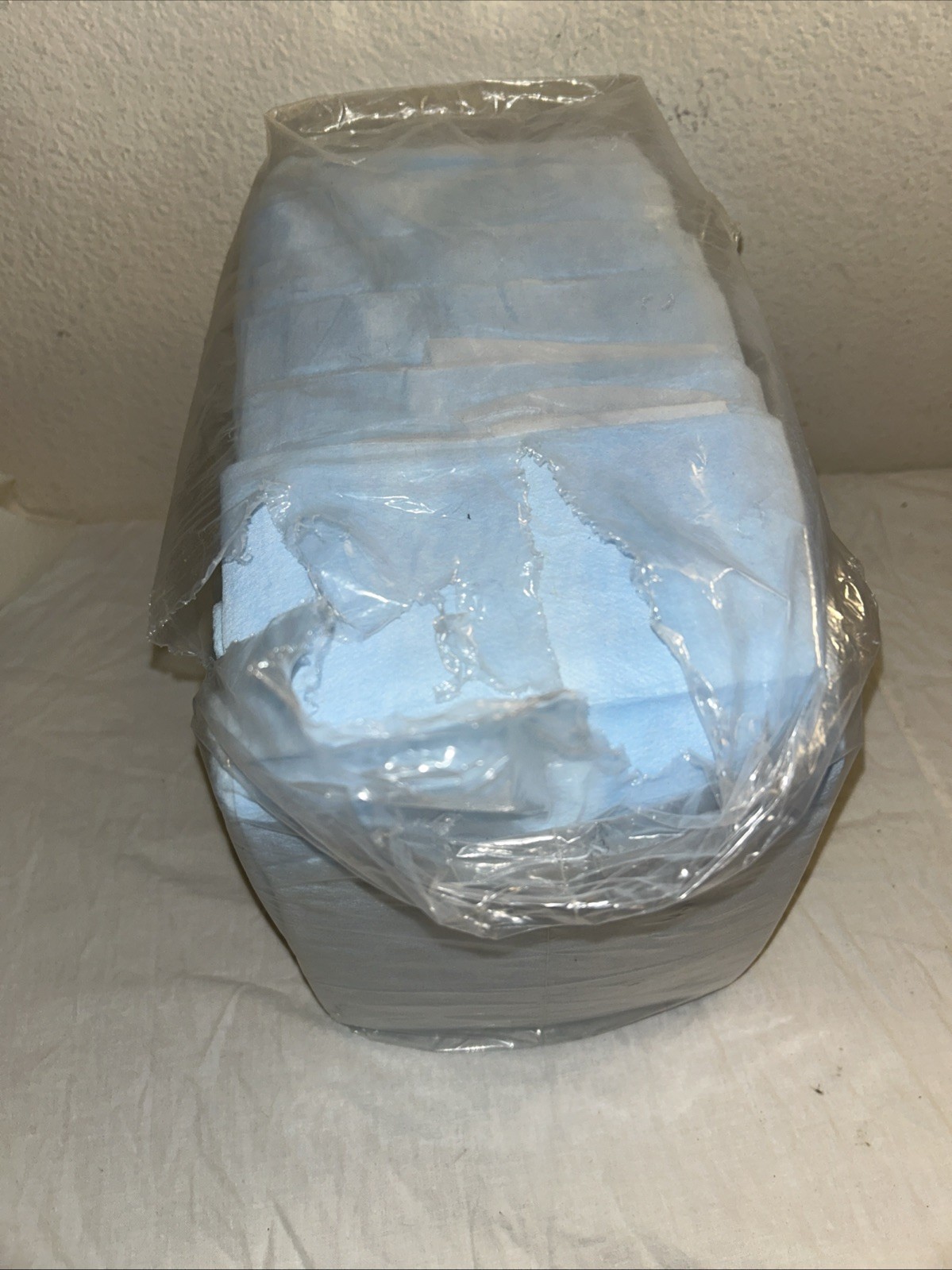 Pack of 15 Disposable Underpads Bed Pads Chux Waterproof Incontinence Blue