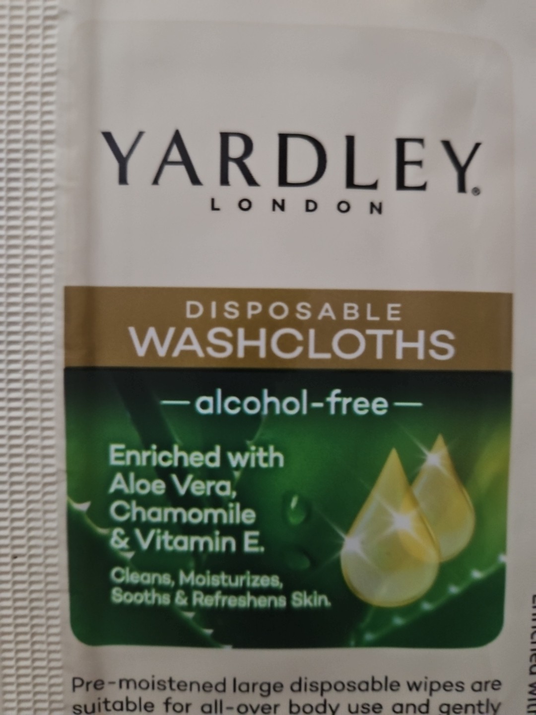 BUNDLE LOT 36 Disposable Washcloths Yardley London Aloe Vera Chamomile Vitamin E