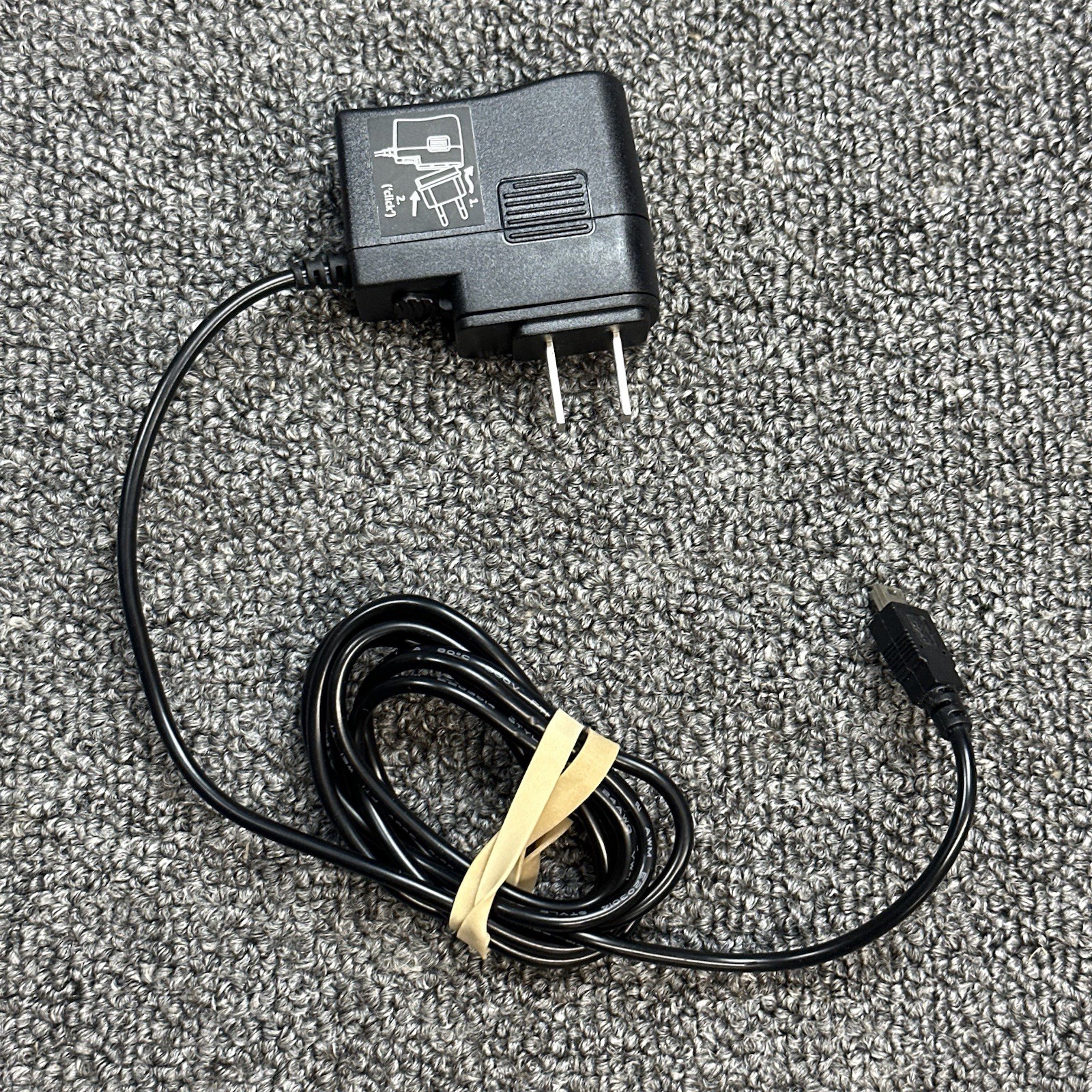 Unitron uTV3 Wireless TV Transmitter Dock Charging Base / Power Supply / Cables