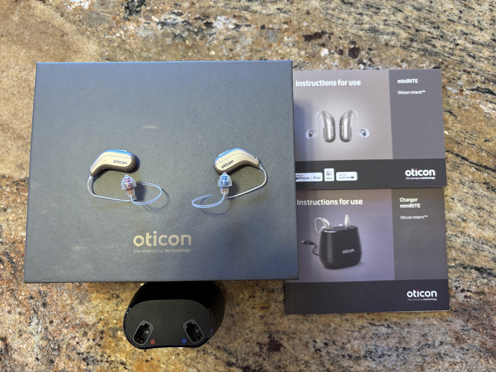 Oticon Intent 3 miniRITE-R Rechargeable Hearing Aids w/ Charger – Excellent!