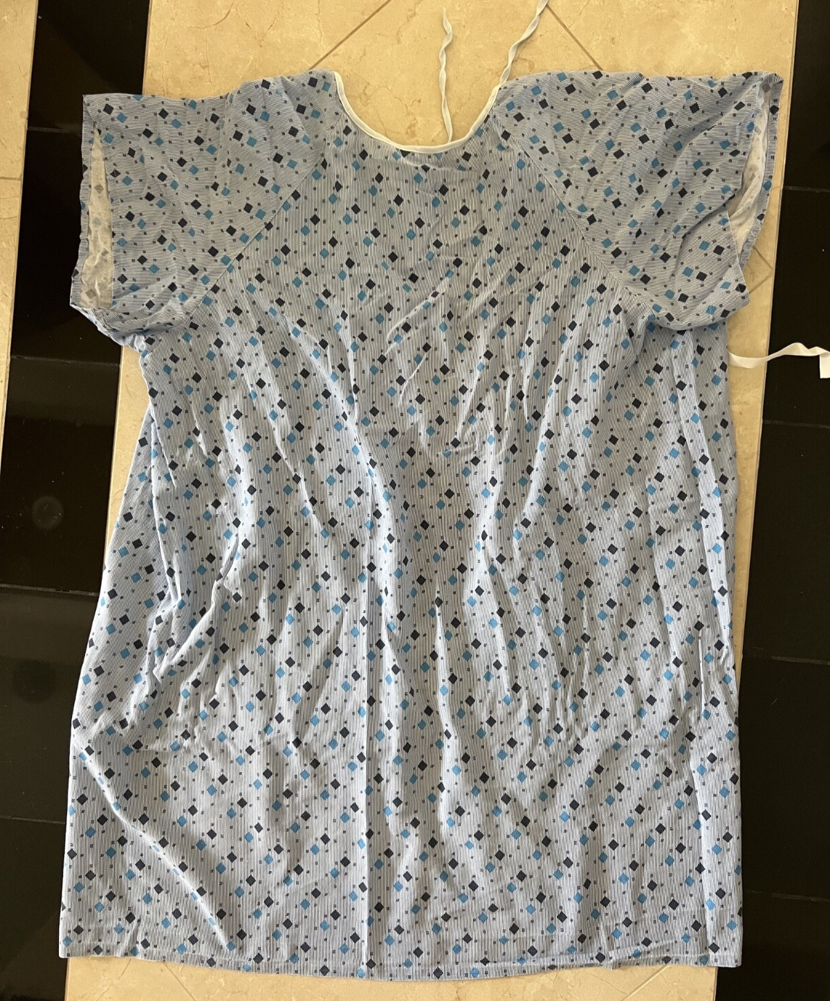 OVERSIZED Hospital Gown Robe Adjustable Ties 62″ Chest 65″ Waist UNISEX Open Bac