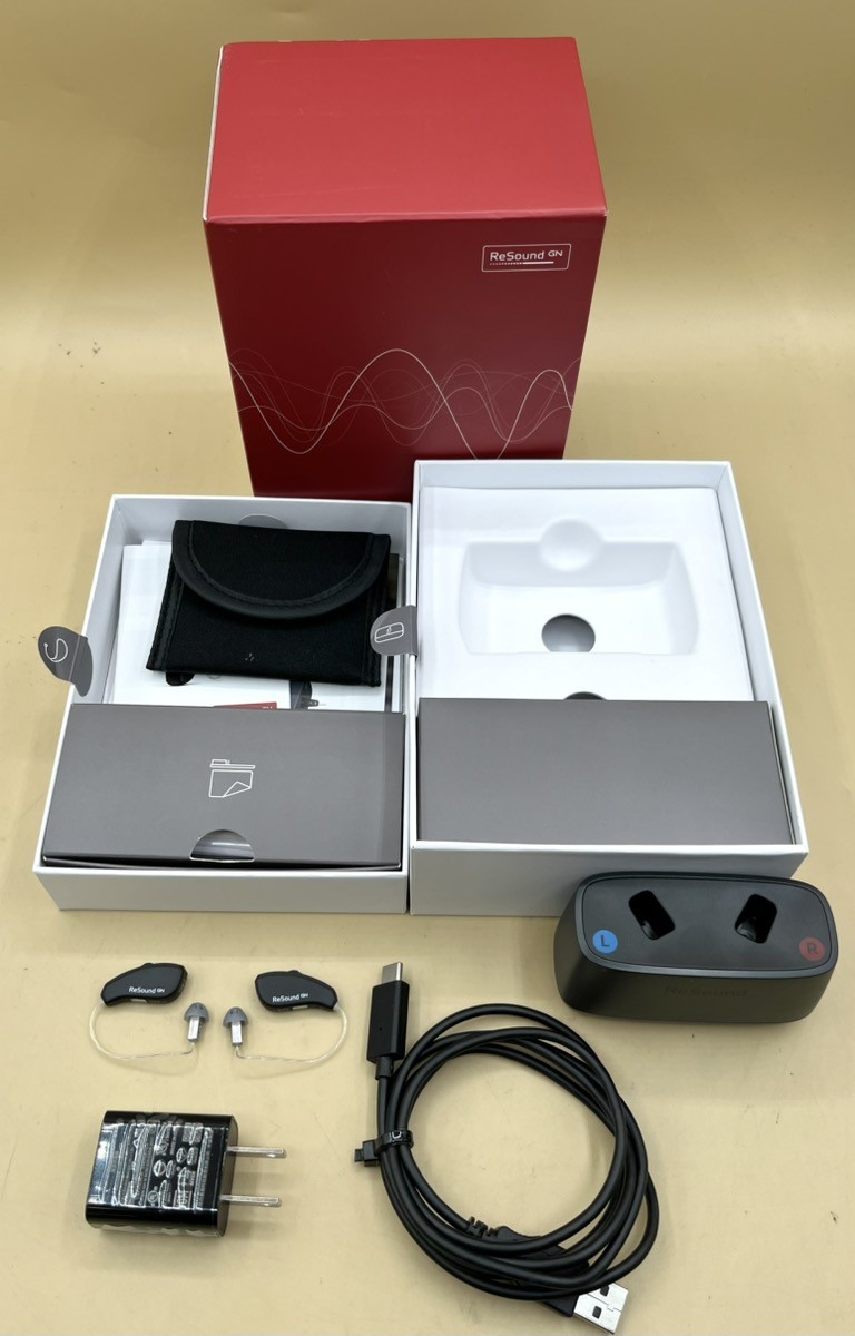 RESOUND KEY 3 HEARING AIDS KIT KE361-DRWC LEFT & RIGHT W/CHARGER C3 (MVP031557)