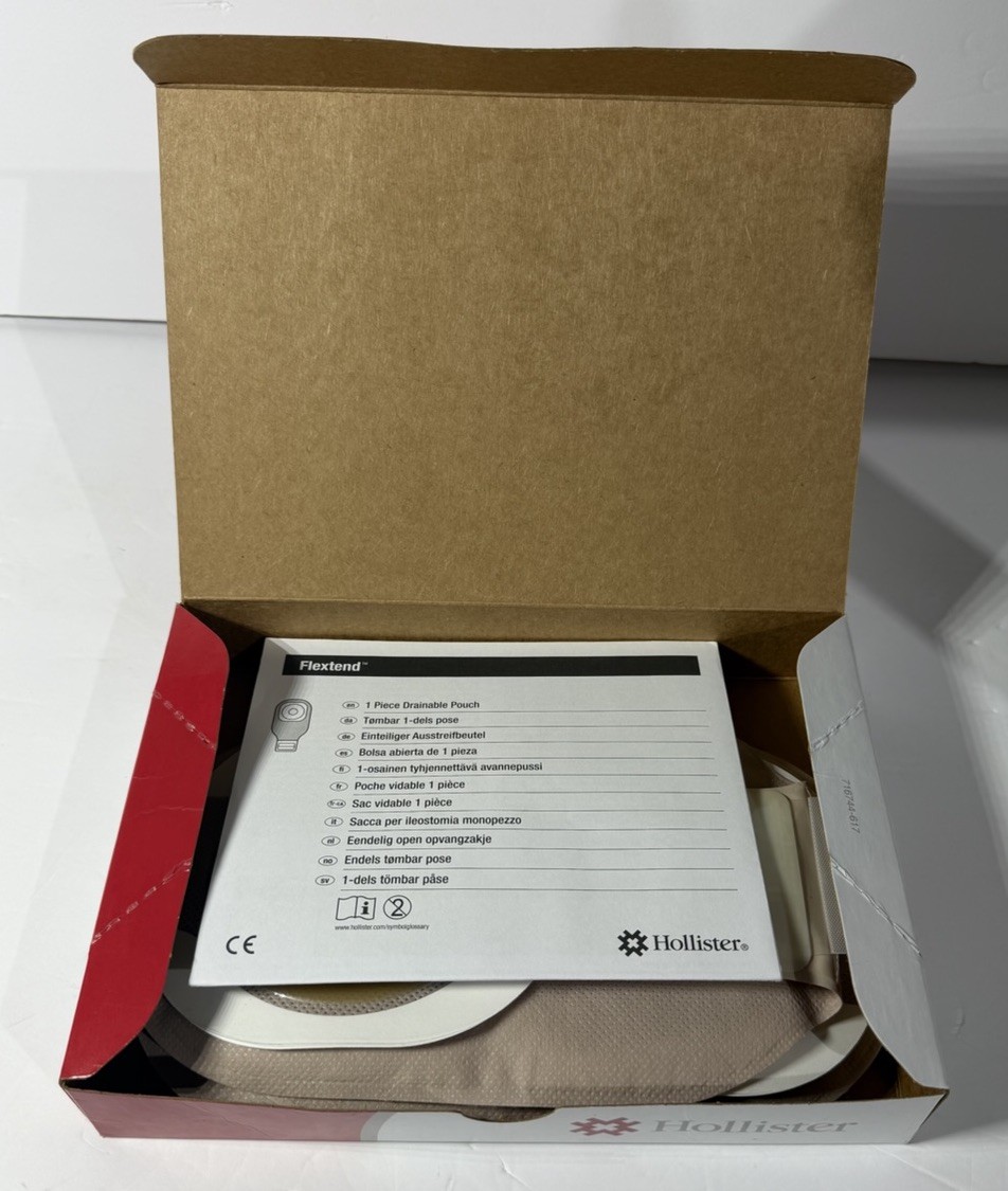Hollister 8665 Flextend Ostomy Pouch 1 Piece Soft Convex 1 1/2″ Precut EXP: 2029