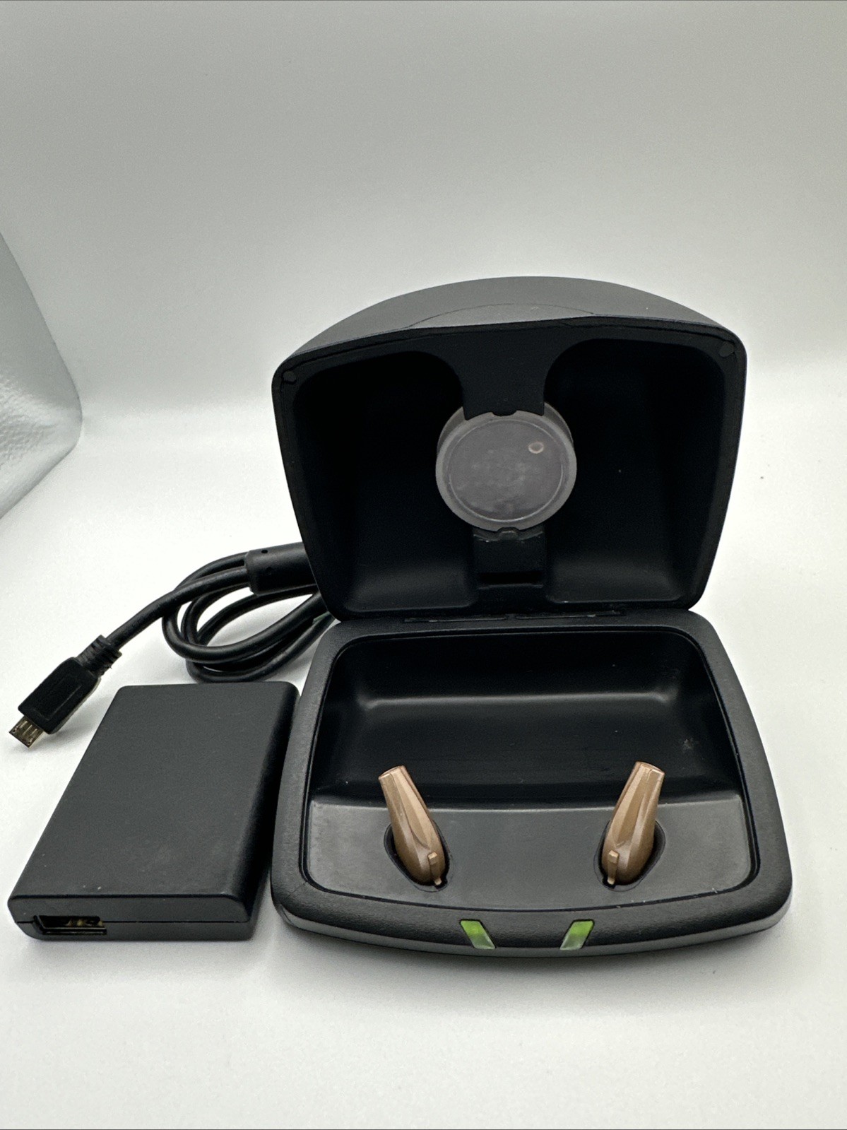 Starkey Muse iQ 1000 Rechargeable Hearing Aids RIC Style with Charging Case