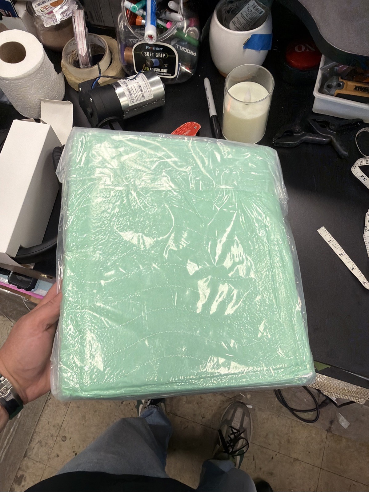 H-9. 4 Pack 36” x 54” Extra Heavy Absorbency Washable 4 – 36″ x 54″, Green