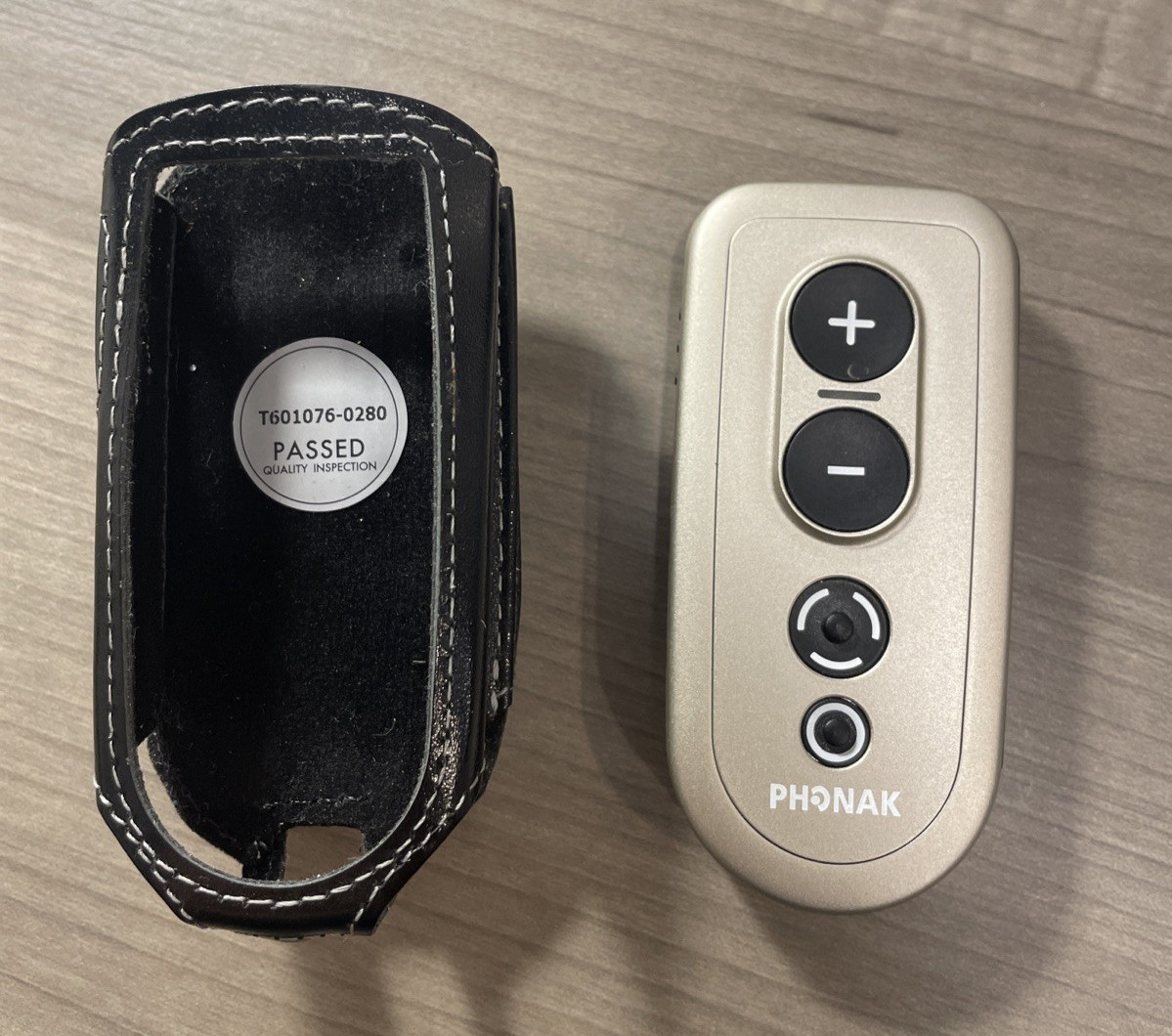 PHONAK PilotOne II Hearing Aid Remote Control WITH Protective Leather Case