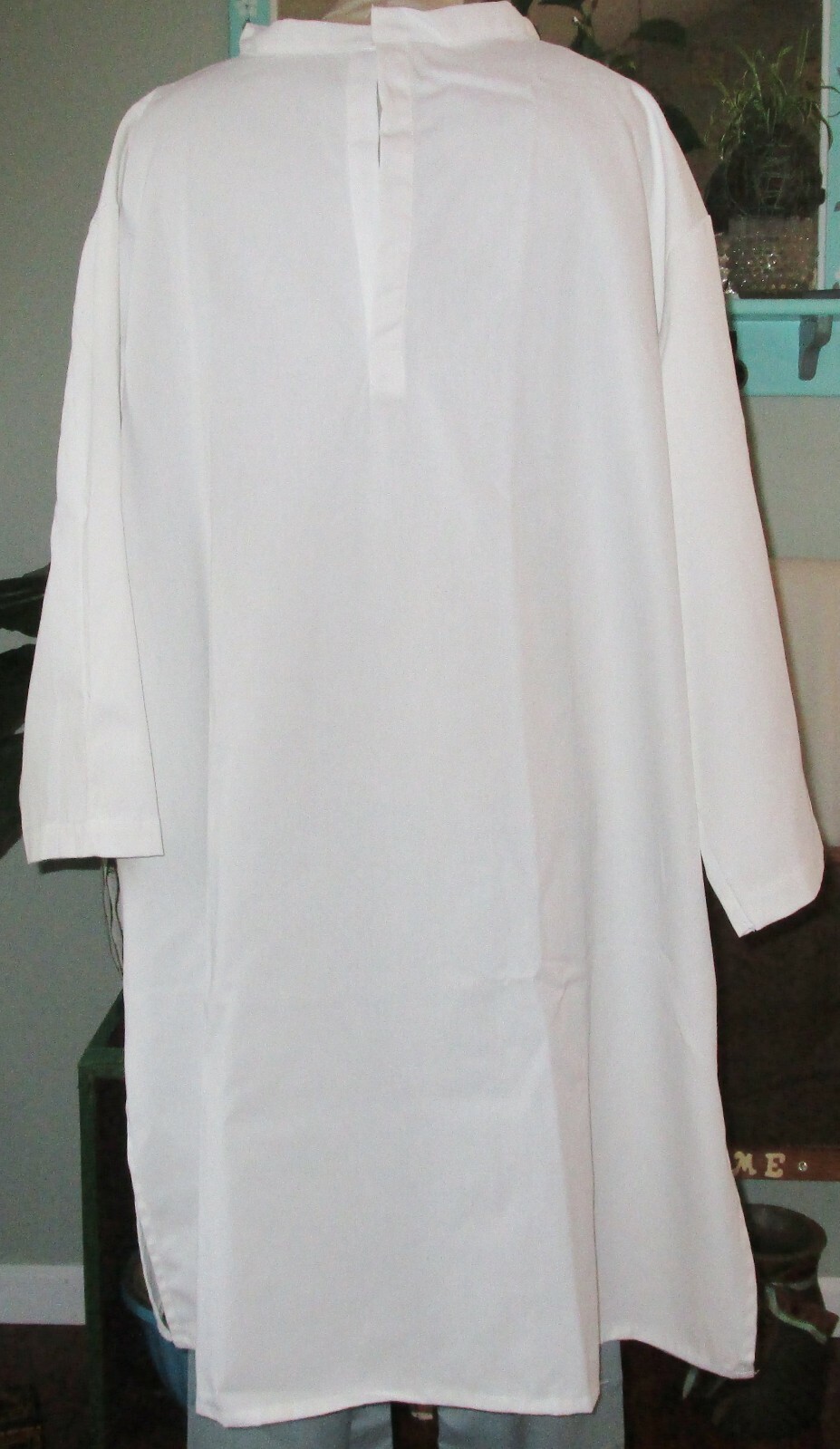 Artex Unisex Patient Gown 3/4 sleeve 42″ Length Size 2X White Reusable Quality