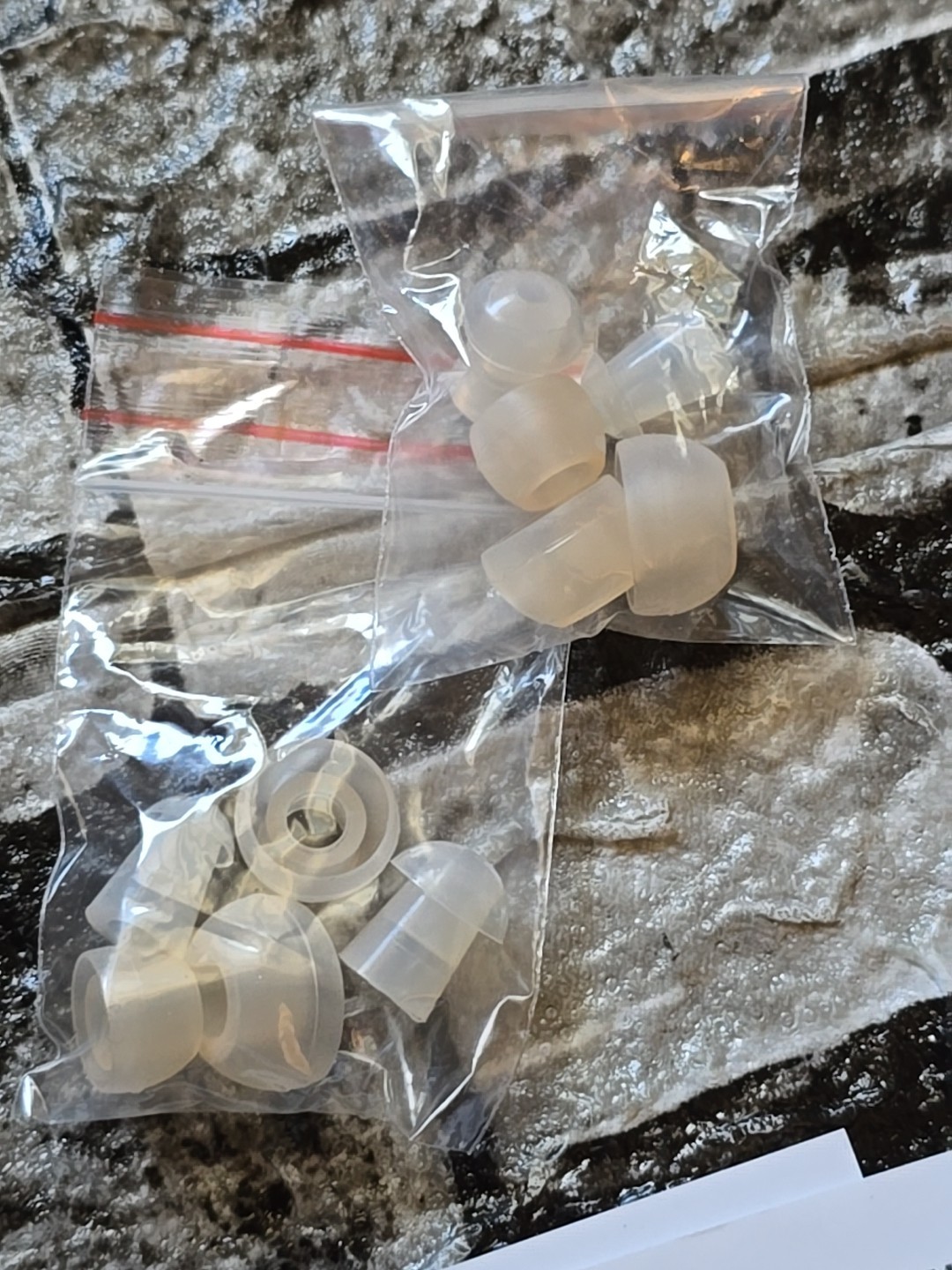 MSA Beige Re-Charge 30X Sound Amplifier Hearing Aids 20+ hours (Set Of 2) NEW