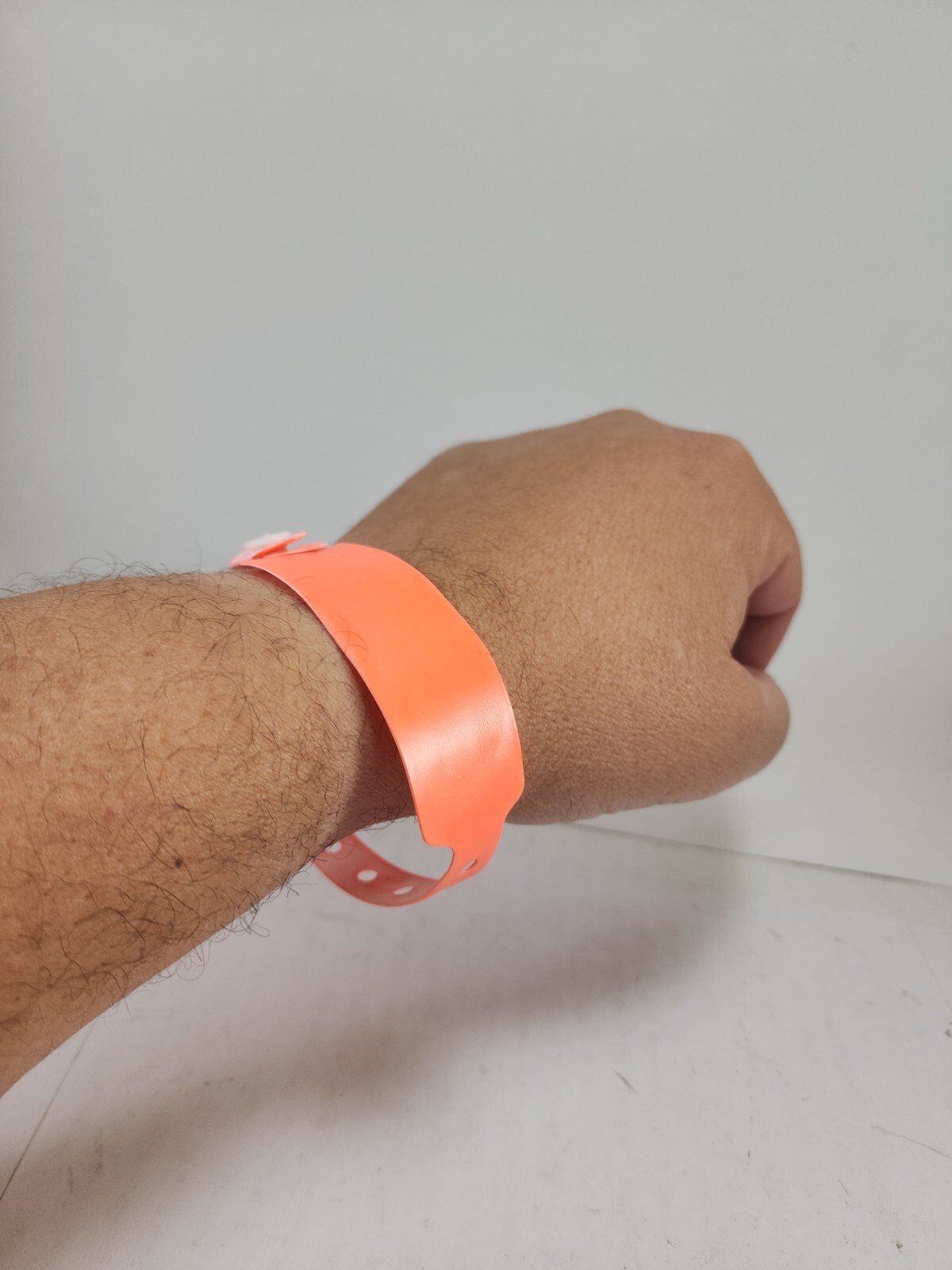 Lot of 100 Adult Plastic Orange Write-on I.D. Wristbands – FREE SHIPPING