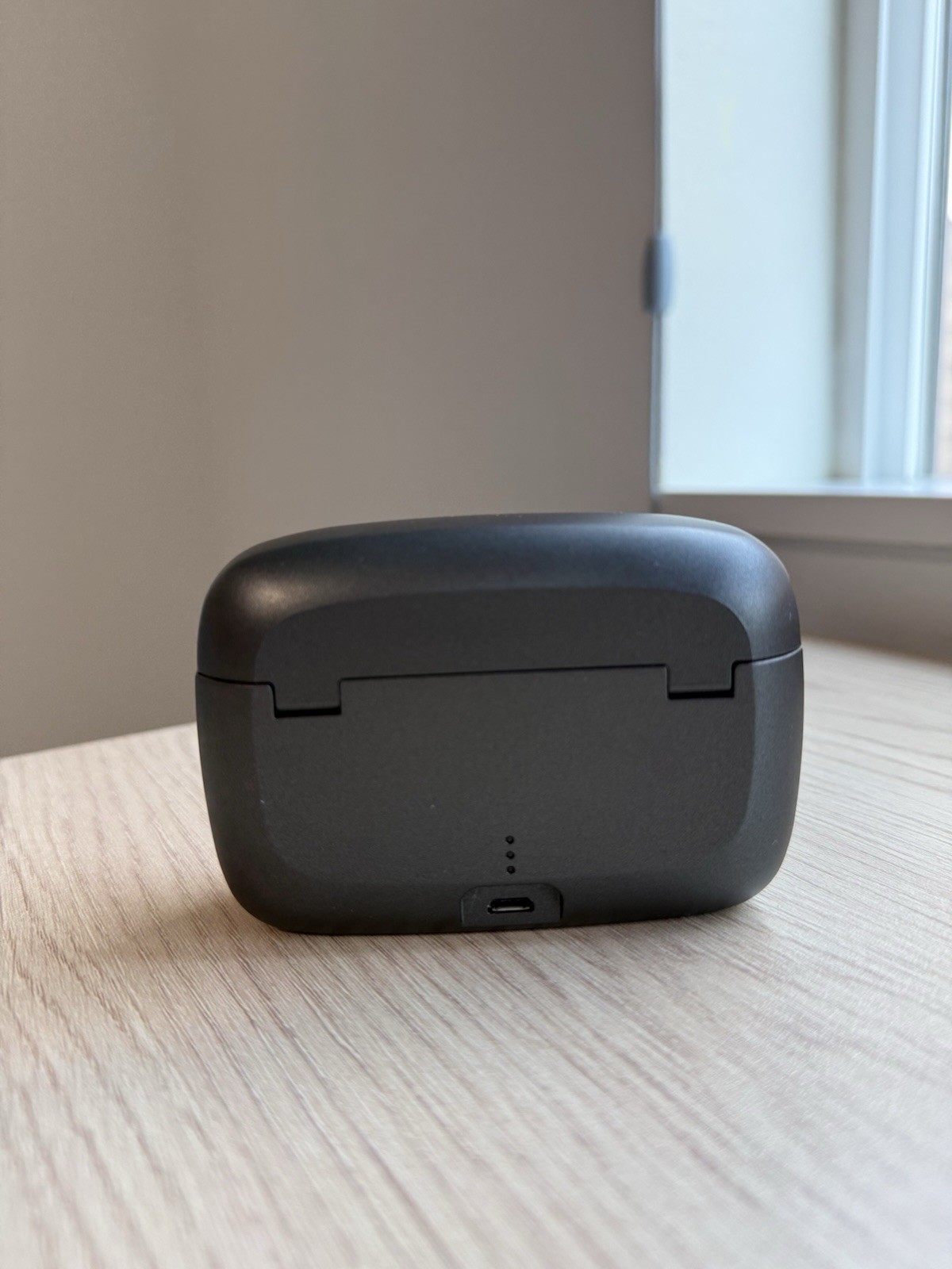 Resound GN Hearing Aids – Model C-1 – With Charger