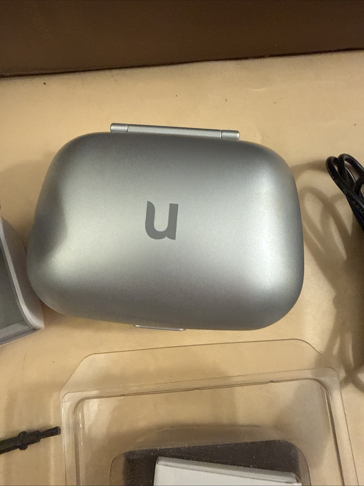 Unitron Charger Moxi Charging Case With cable and plug Travel Case Plus