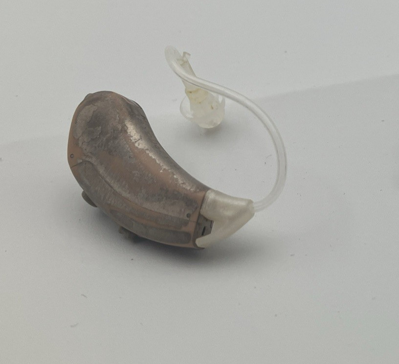 One (1) HI BTE HEARING AID BTE Power Plus Wireless