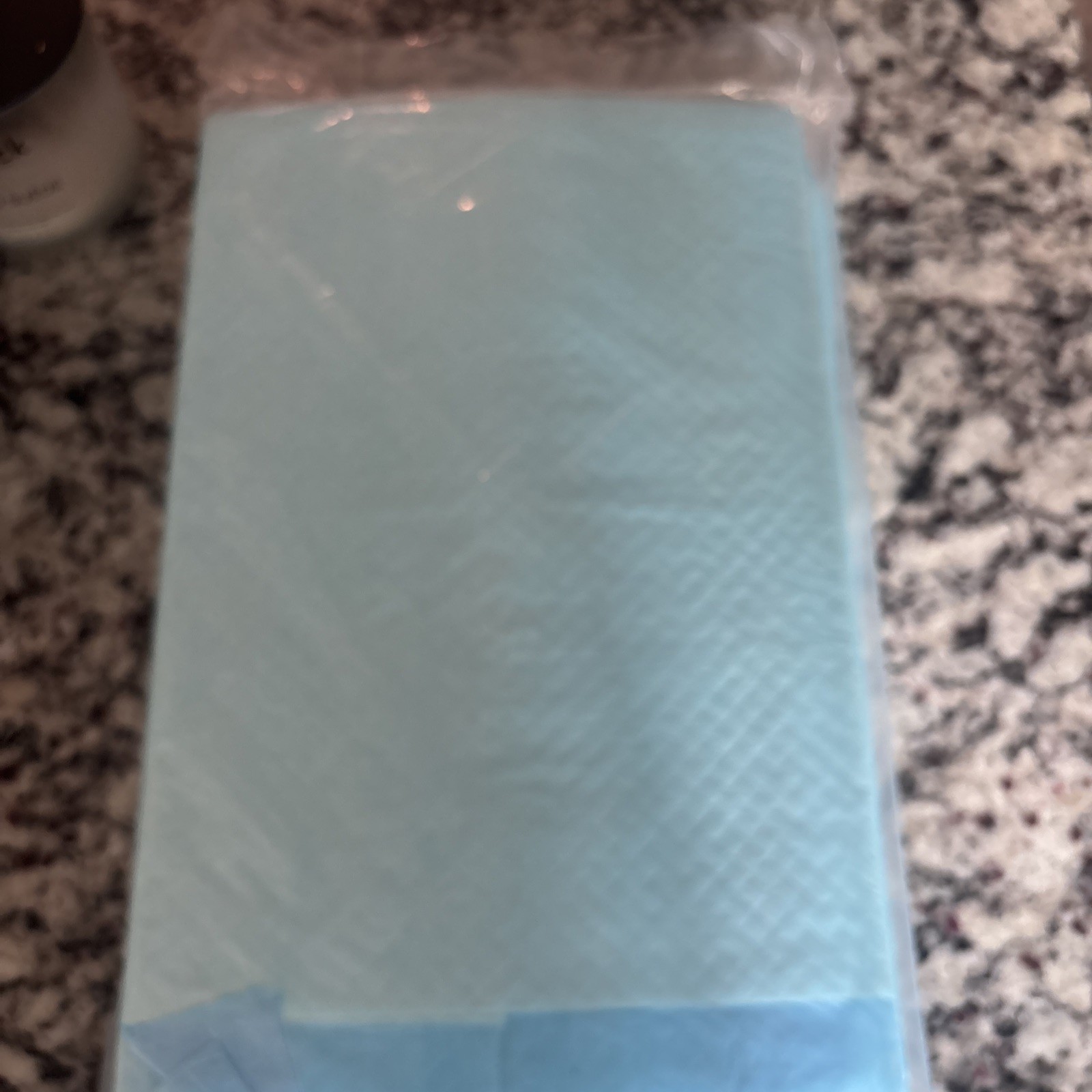 120 Reassure Premium Underpads With Tapes 30″ X 36″, 12 Packs of 10 Pads in Each