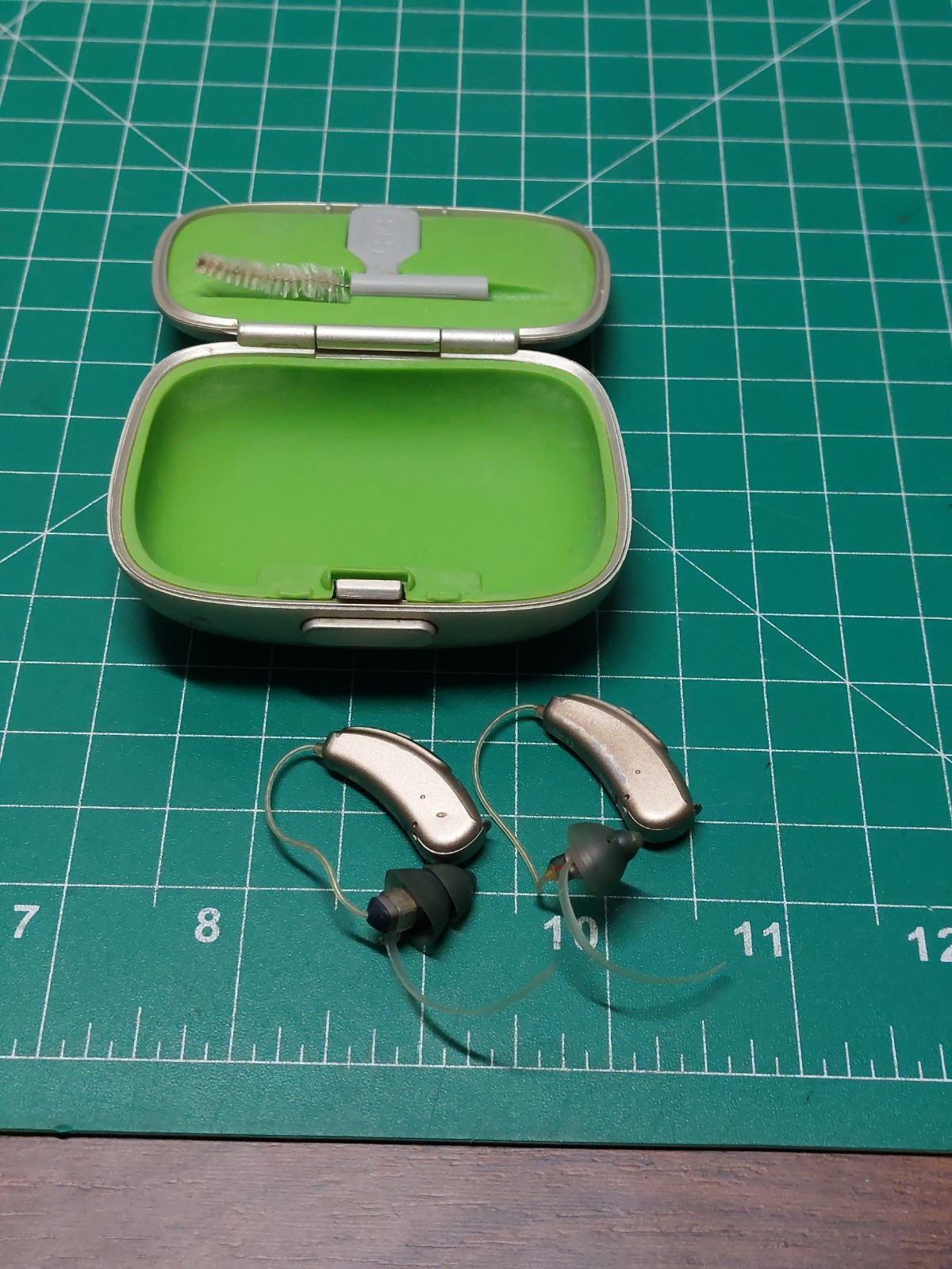 Phonak Hearing aid Audeo V70-312 Pair Untested