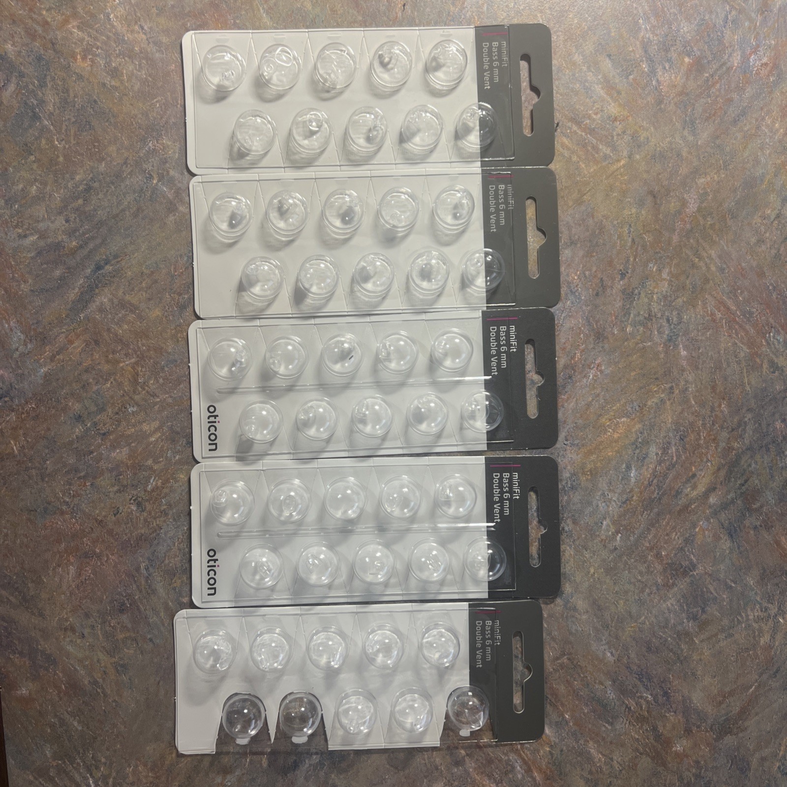 4 Packs Oticon miniFit 6mm Bass Double Vent Domes For Hearing Aids. 47Total.