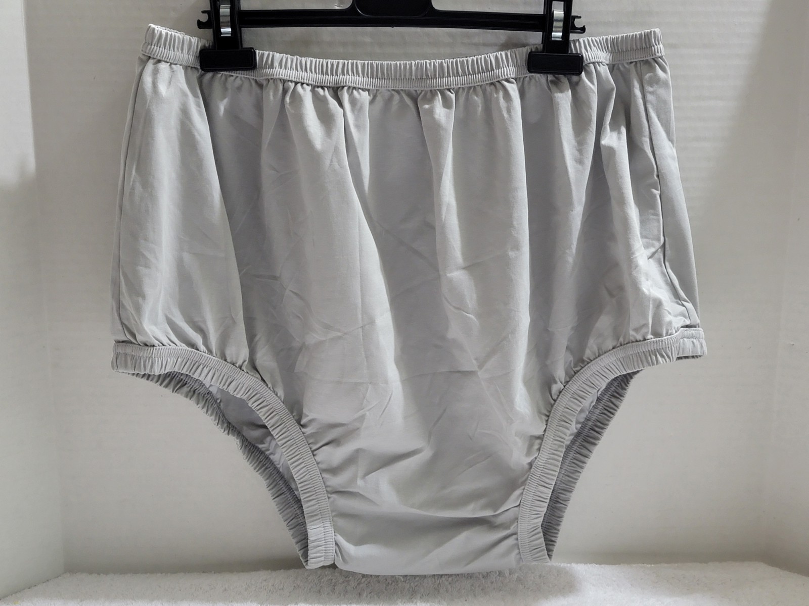 Incontinence Leak-Protection Washable Pull-On Adult Diaper Cover Pants 4XL Gray