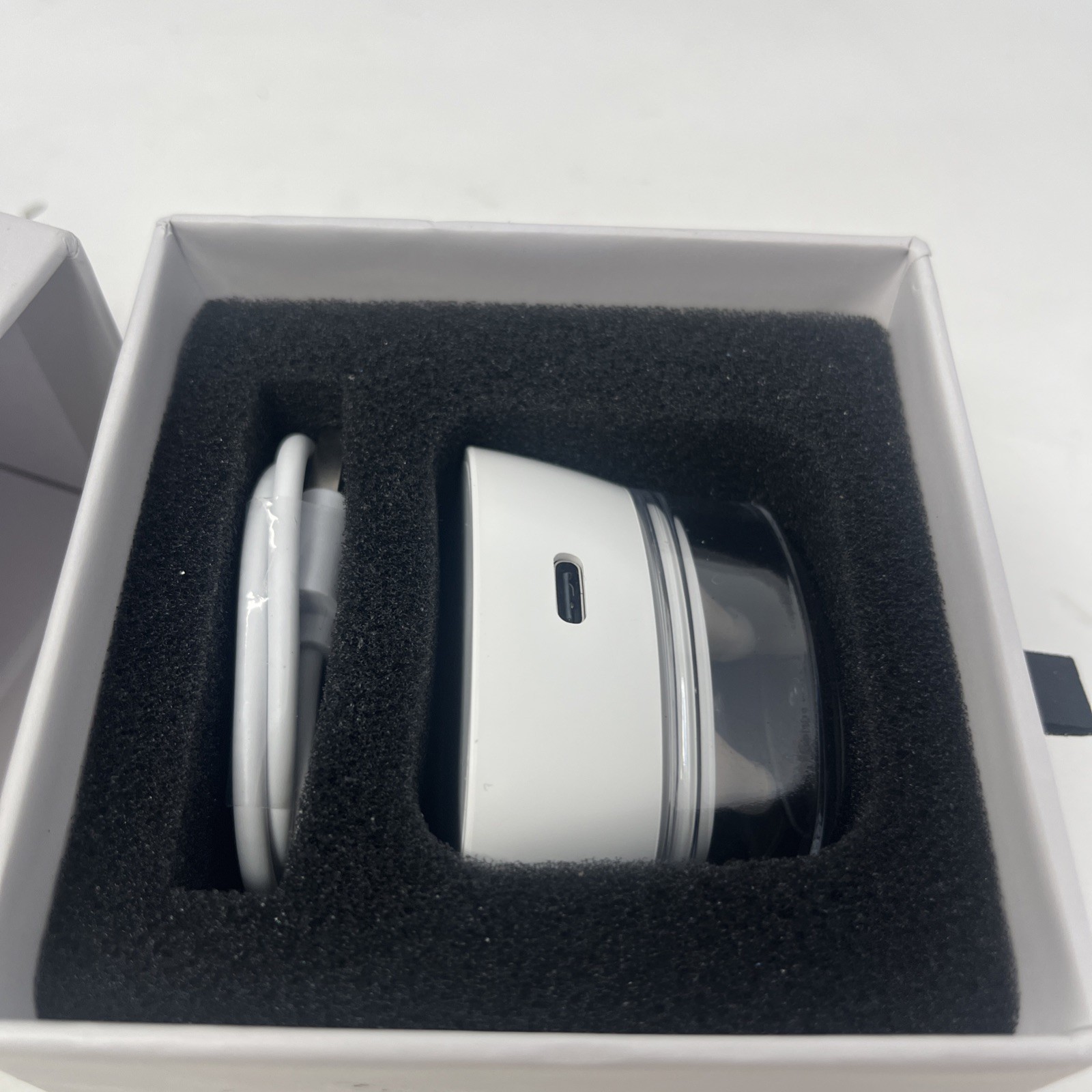 Nebroo CIC OTC Over-the-Counter Hearing Aid w/accessories