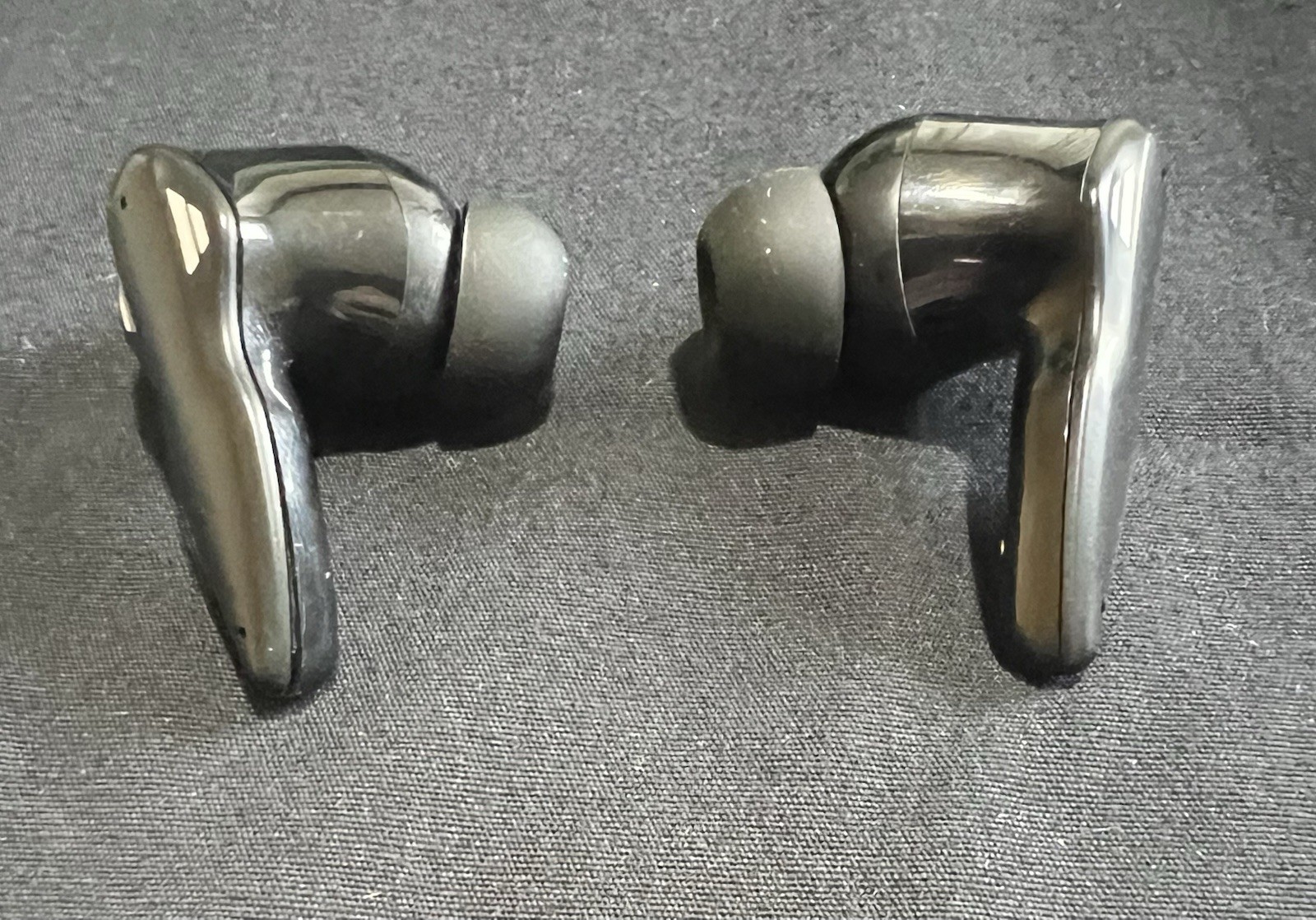 In Ear Hearing Aid Pair. Hi-fi Stereo, Touch Controls, Light Weight,Sleek Design