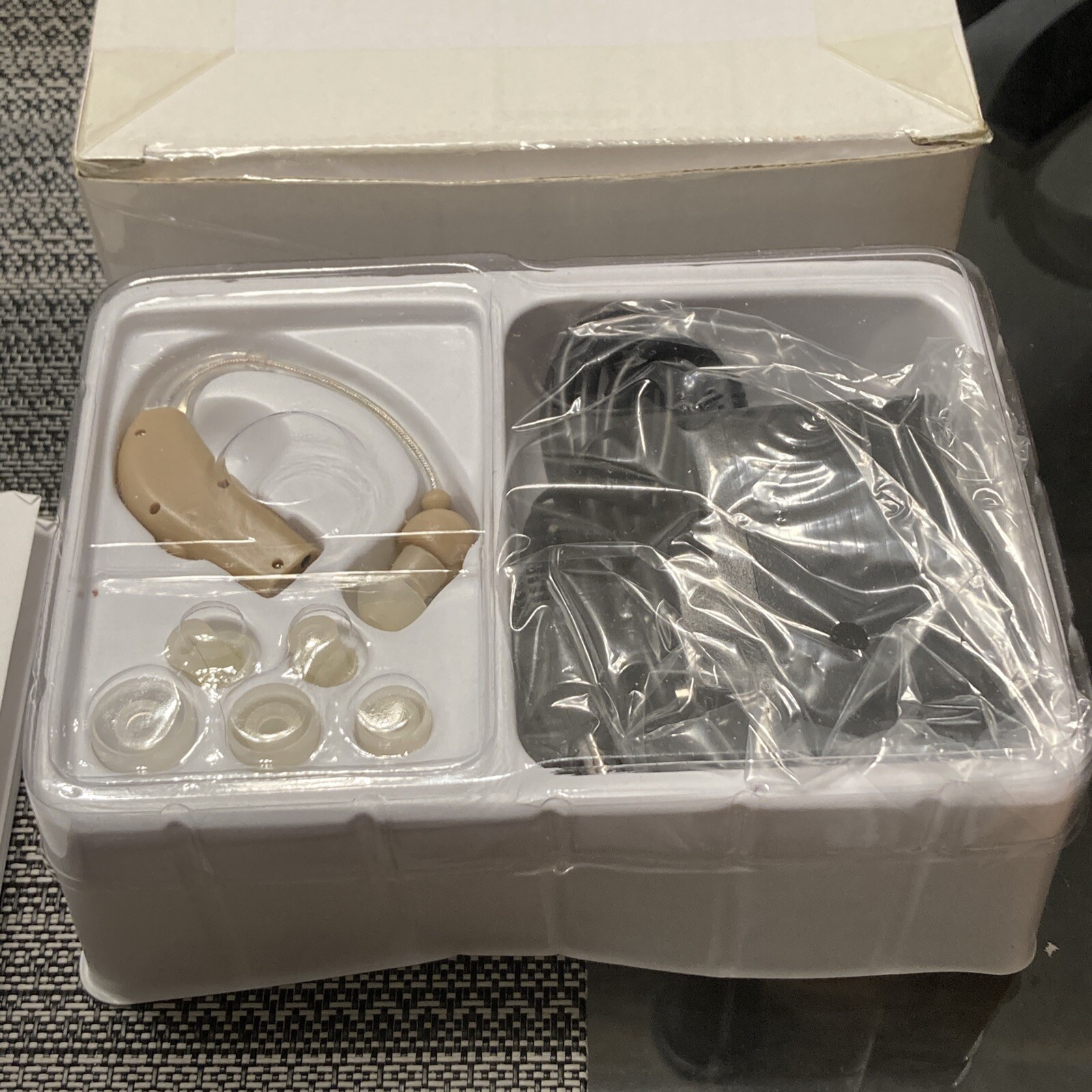 MSA 30X Sound Amplifier hearing w/ Charger Rechargeable NEW in opened box