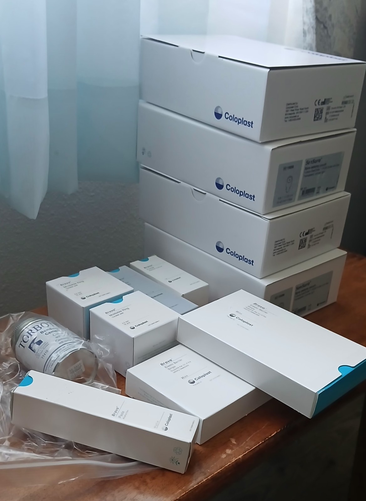 GOODIE BOX OF NEW ILEOSTOMY SUPPLIES-Pouches,Barrier Rings,Spray,Paste & more!