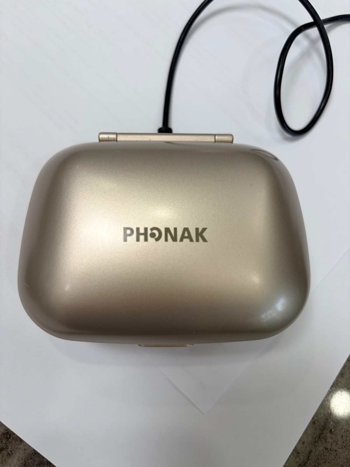 Phonak Audéo Paradise P90 (Right) + CROS 1 (Left) CROS System w/ Charger Bundle