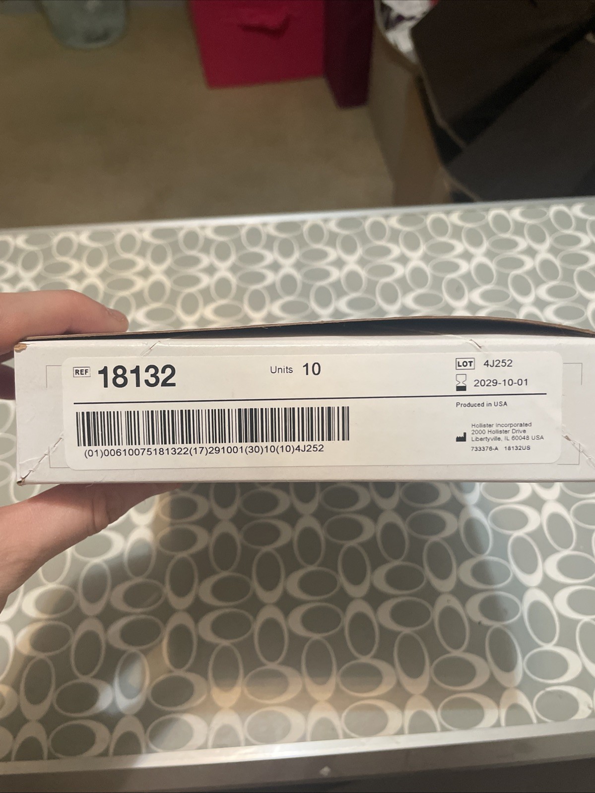 10 Hollister 18132 Pouches 1-3/4” Lock’n Roll, Expiration 2029