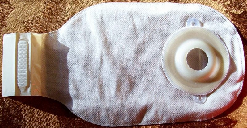 Hollister 8962 Bx Of 8 CeraPlus 1-Pc Drainable Pouches 1″ Pre-Sized TAPE CUT OFF