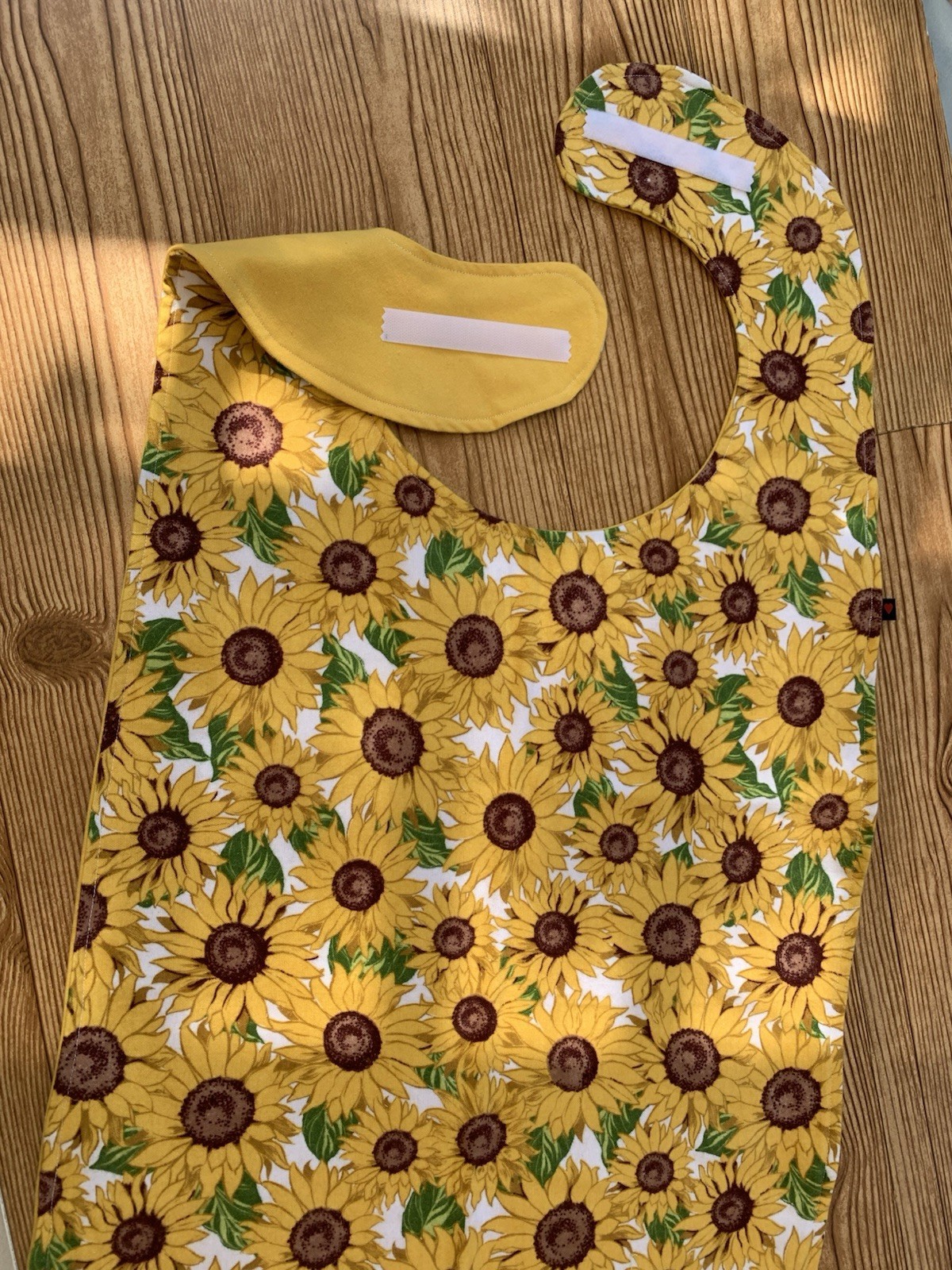 Adult Bibs for Eating, sunflowers Print Reusable Adult Bibs, Bibs for Adult
