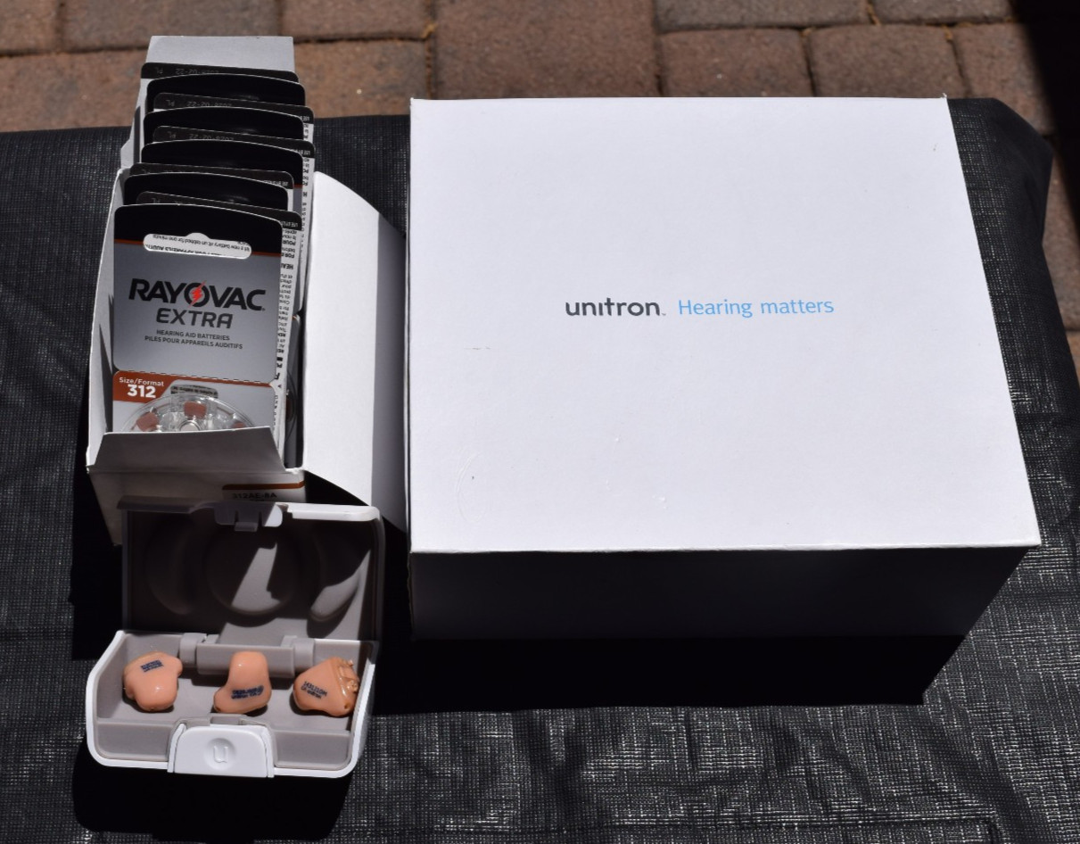 Unitron ITE In The Ear 3 LEFT Hearing Aids Only Tested & Working w/Batteries