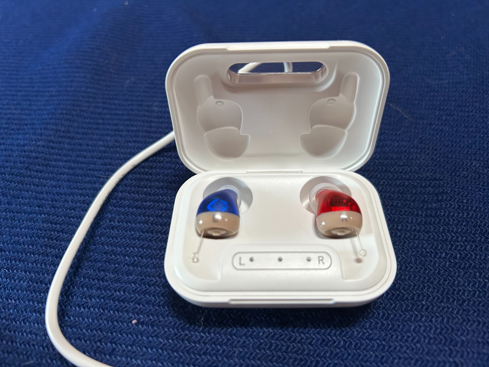 Oricle 2.0 Rechargeable OTC Hearing Aids Pair w/ Charging Case USED Working