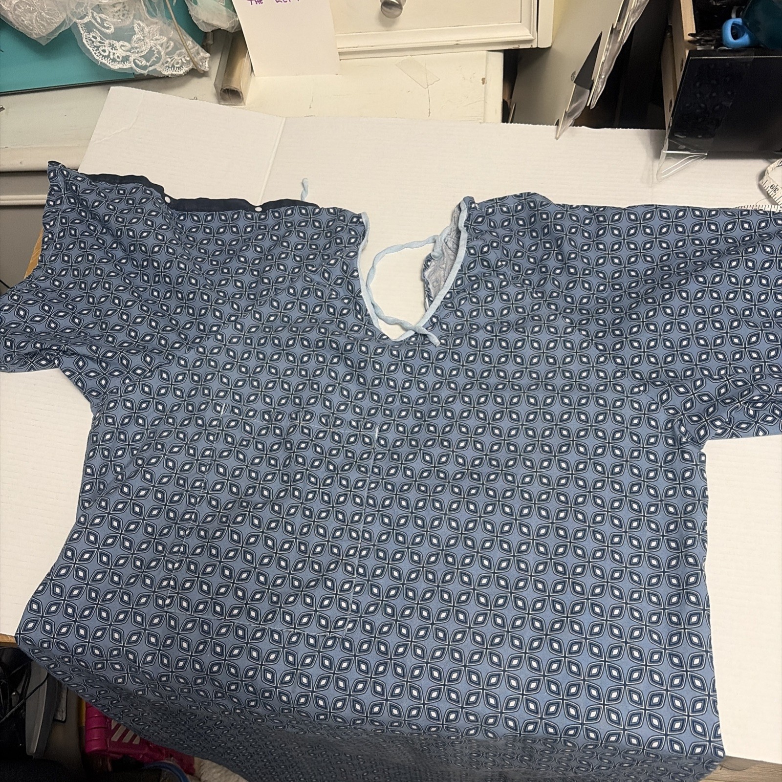Hospital Gown with Pocket, Cotton Blend, Unisex One Size